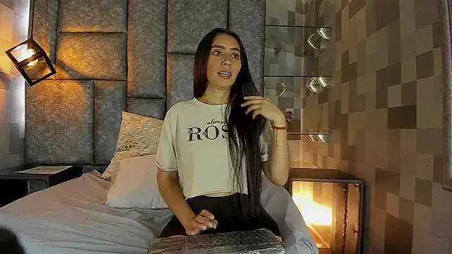 Escarleth Fox online show from 03-18-26, 05:27