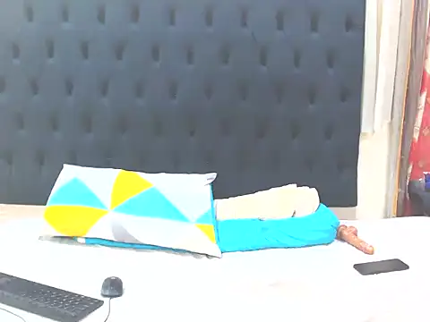 Dark Slim Thick online show from 03-16-26, 06:34