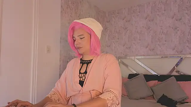 april summer  online show from 04-14-26, 10:16