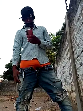 spittingpig1 online show from 03-24-26, 11:15