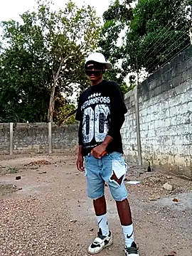 spittingpig1 online show from 04-11-26, 10:41