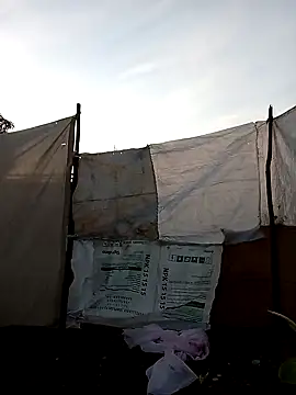 spittingpig1 online show from 04-29-26, 10:38