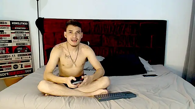 The Penthouse boys online show from 05-13-26, 02:31