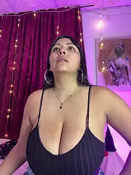 Snapshot of karlyprintt chatting on 05-12-26, 12:24 karlyprintt online show from 05-12-26, 12:24