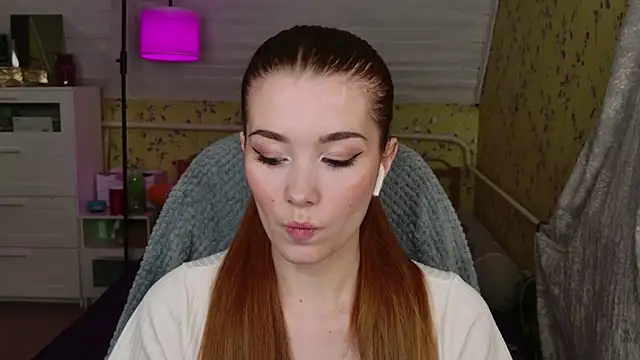Lunavira online show from 05-16-26, 08:18