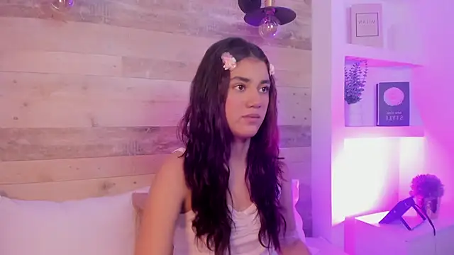 Snapshot of cristin_collins chatting on 07-15-26, 02:17 cristin collins online show from 07-15-26, 02:17