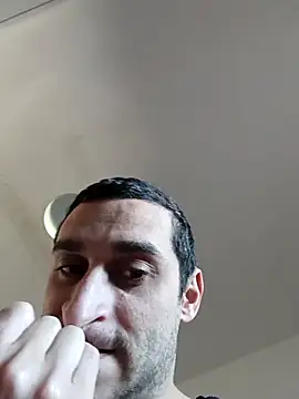 Snapshot of gabry21e5 chatting on 05-17-26, 06:44 gabry21e5 online show from 05-17-26, 06:44