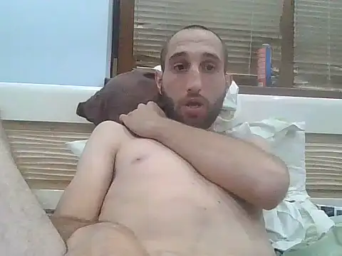 Snapshot of stiven121312 chatting on 06-16-26, 08:11 stiven121312 online show from 06-16-26, 08:11