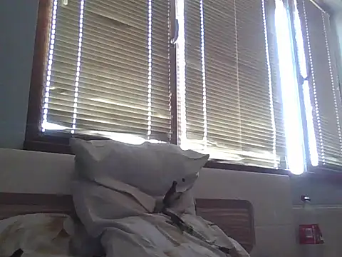 Snapshot of stiven121312 chatting on 07-26-26, 02:46 stiven121312 online show from 07-26-26, 02:46
