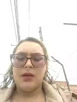 annie 27 online show from 03-17-26, 03:04