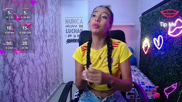 sandra petite19 online show from 07-04-26, 03:56
