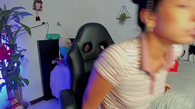 kristy bennet online show from 12-22-24, 03:33