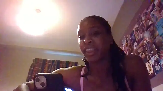 Halligirl online show from 05-08-26, 04:56
