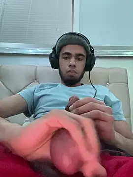 iLoveGirlsOnlyStr8Asf online show from 03-18-26, 07:55