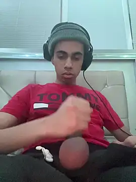 iLoveGirlsOnlyStr8Asf online show from 03-20-26, 08:52