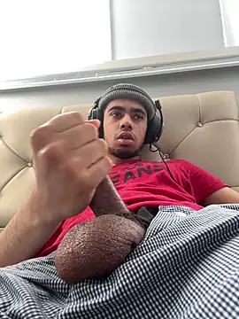 iLoveGirlsOnlyStr8Asf online show from 04-06-26, 01:01