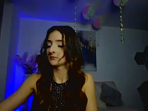 Lilyt Cooper online show from 04-24-26, 09:12