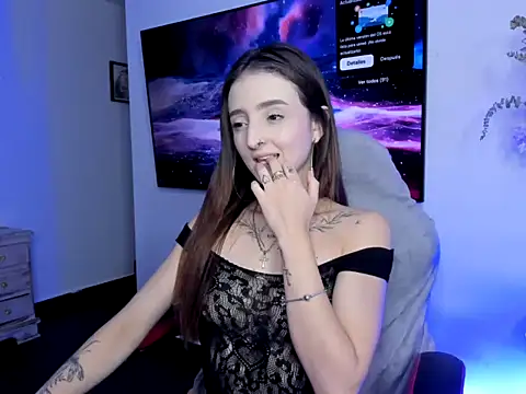 Lilyt Cooper online show from 04-29-26, 10:08