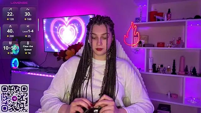 Olivia 132 online show from 04-27-26, 07:01