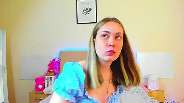 MelanieCuty online show from 06-06-26, 05:23