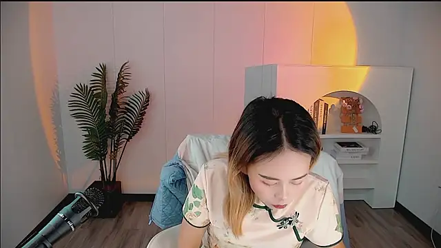 zhoulan-bb online show from 04-01-26, 02:23