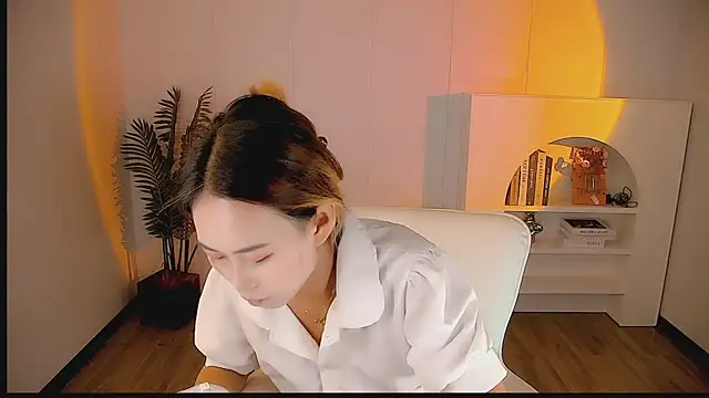 zhoulan-bb online show from 04-14-26, 02:06