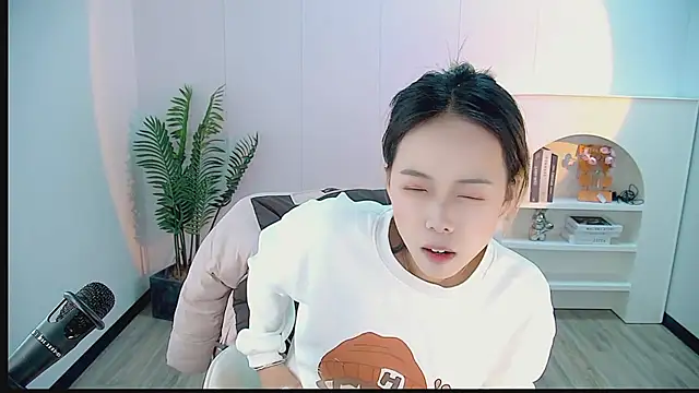 zhoulan-bb online show from 04-29-26, 02:15