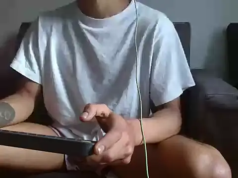 sornero777111 online show from 04-11-26, 01:04