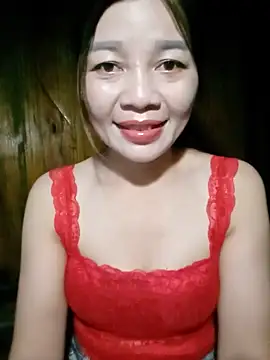 Yiyi102300 online show from 05-13-26, 01:41