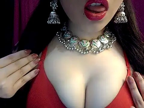 Snapshot of nadia_doll69 chatting on 06-17-26, 06:53 nadia doll69 online show from 06-17-26, 06:53