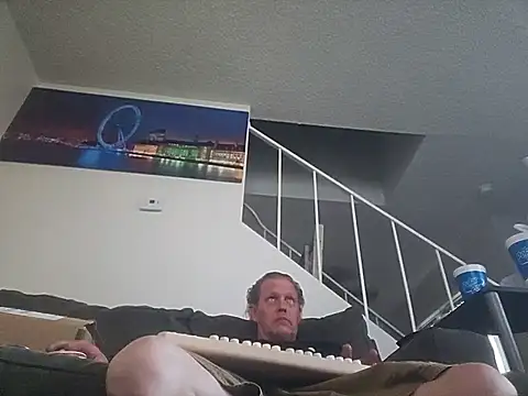 Snapshot of yourMasterisBored chatting on 07-25-26, 02:09 yourMasterisBored online show from 07-25-26, 02:09