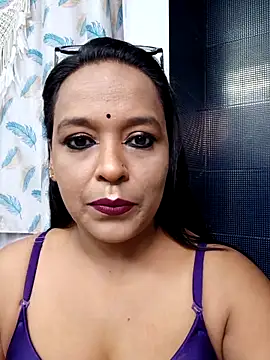 Snapshot of hornyrosy321 chatting on 05-02-26, 06:02 hornyrosy321 online show from 05-02-26, 06:02