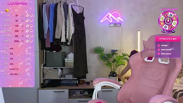 GoldenSunBunny online show from 03-20-26, 02:05