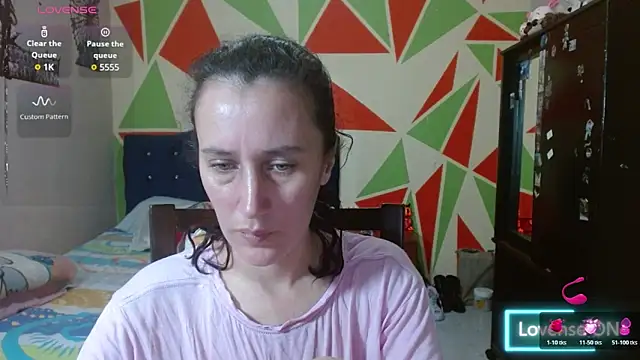 Snapshot of Mariam_wish chatting on 05-22-26, 05:18 Mariam wish online show from 05-22-26, 05:18