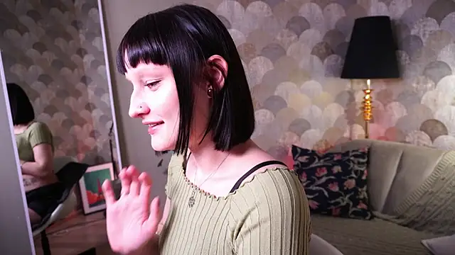 Velvet Lily online show from 04-06-26, 08:54