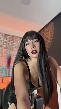 Liana Fem  online show from 04-11-26, 04:00