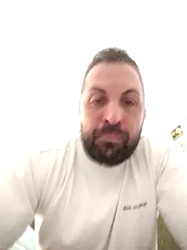 Snapshot of Bennygerner1991 chatting on 04-12-26, 02:11 Bennygerner1991 online show from 04-12-26, 02:11