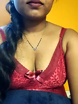hotmiki online show from 04-04-26, 03:16
