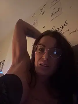 Eviehudson online show from 04-06-26, 09:49