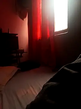 Snapshot of DamianDistroyer chatting on 03-16-26, 06:34 DamianDistroyer online show from 03-16-26, 06:34