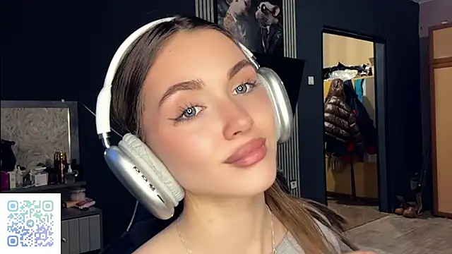 Veluxe online show from 03-19-26, 03:38