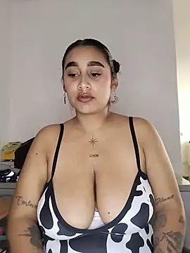Mia skyy18 online show from 05-12-26, 11:40
