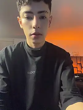 SebastianReed  online show from 04-28-26, 02:38