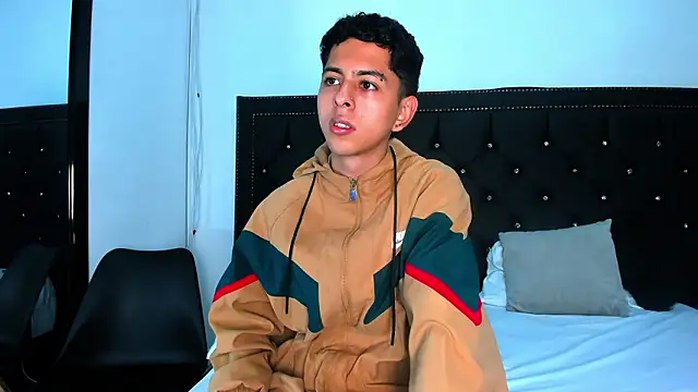 NohaDrake online show from 03-16-26, 04:40