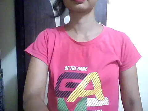 Snapshot of Sonam1186 chatting on 06-14-26, 03:58 Sonam1186 online show from 06-14-26, 03:58
