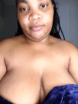 BeverlyQueen15 online show from 04-14-26, 09:32