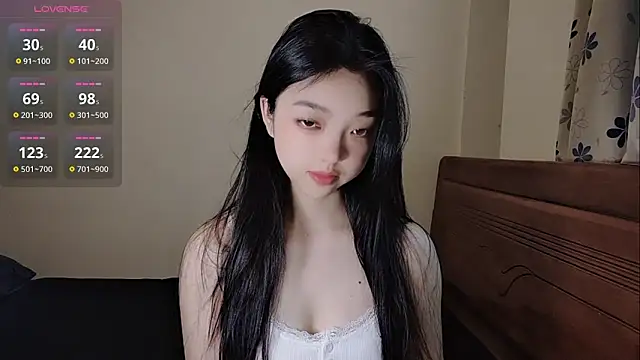 oblakitty  online show from 04-06-26, 12:41