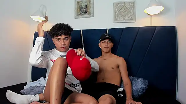 Enzo love18 online show from 04-16-26, 09:39