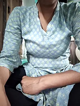 model seela online show from 04-10-26, 07:35