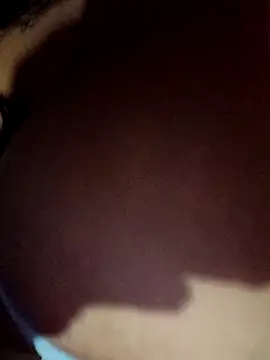 Snapshot of Limoncito300 chatting on 03-16-26, 12:06 Limoncito300 online show from 03-16-26, 12:06